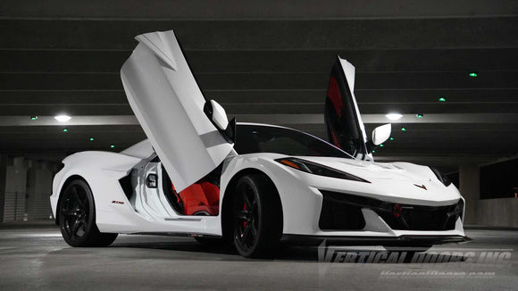 missc8corvette Chevrolet Corvette C8 Z06 from California showing off his Vertical Door Conversion kit from Vertical Doors, Inc., VDCCHEVYCORC823Z06, 1LT, 2LT, 3LT, Z51, Z06, C8R, Z8ZR1, Stingray, Eray, Vette, Corvette, lambo doors, vertical doors, door conversion, scissor doors, butterfly doors, wing doors, Corvette C8 lambo doors, Corvette C8 vertical doors,